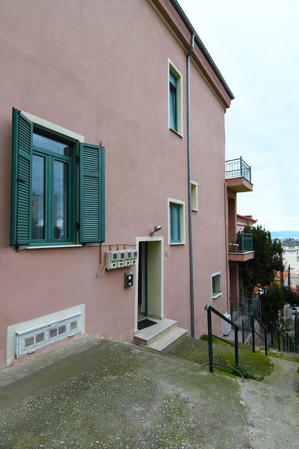 Sofokleous Apartment Kavála Kültér fotó